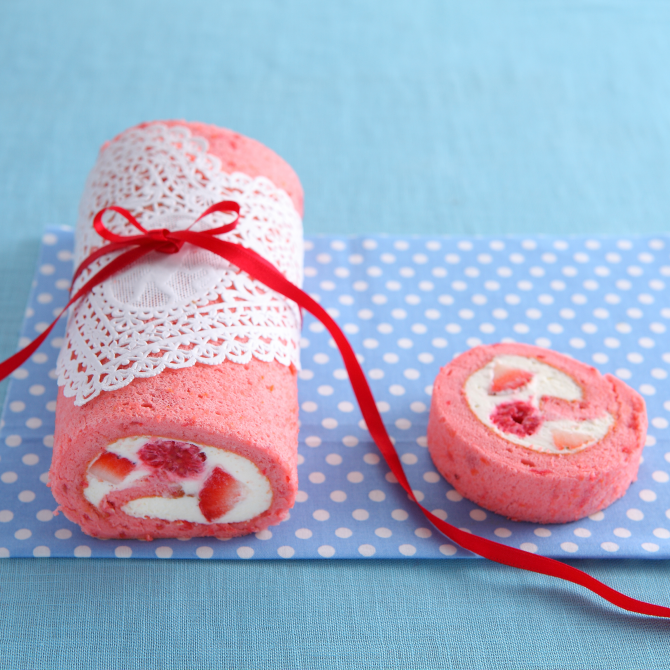 ベリーのティラミスロール